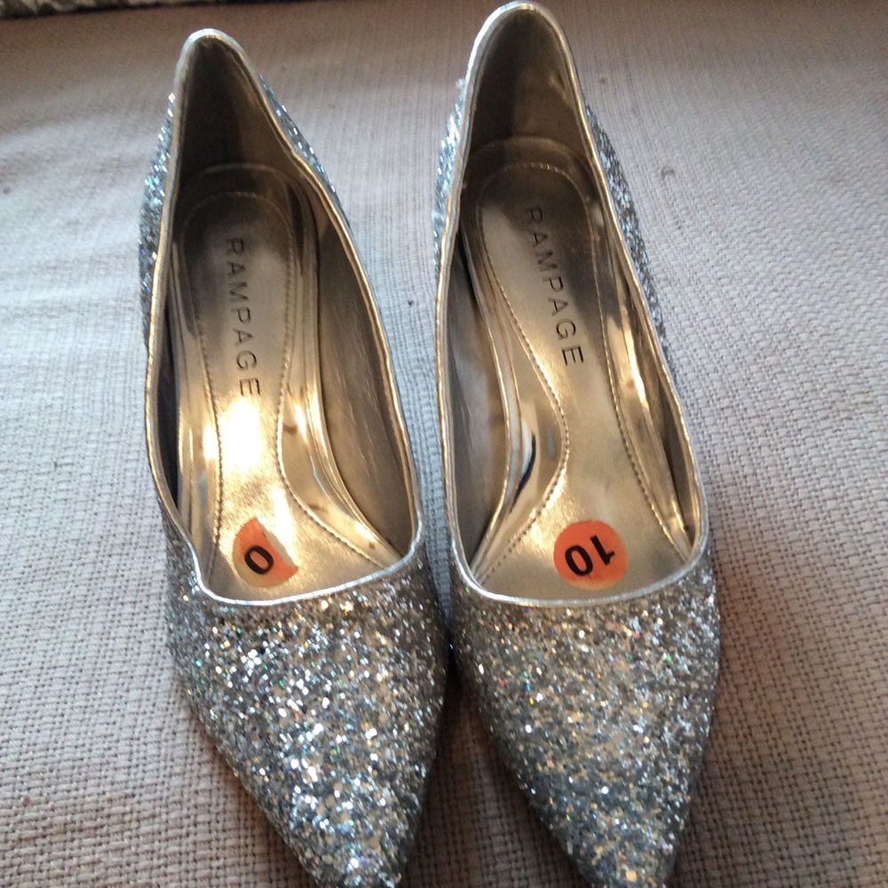 Women’s shoes